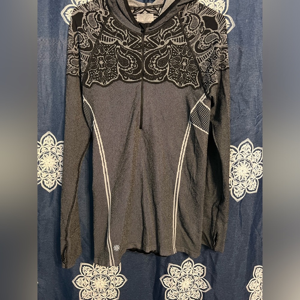 Athleta Fitted hoodie with design L